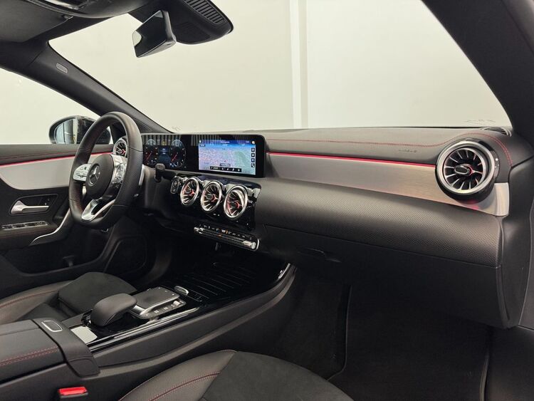 Mercedes CLA AMG foto 12