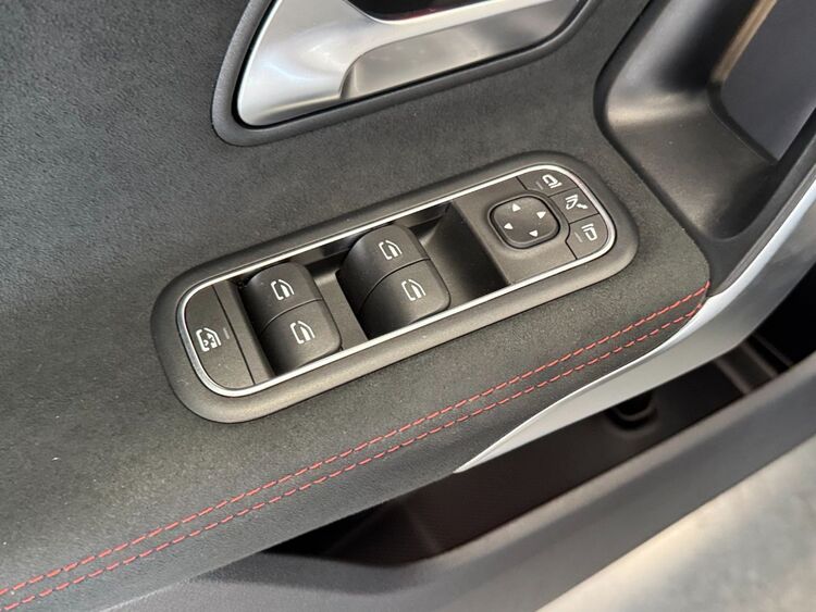 Mercedes CLA AMG foto 15