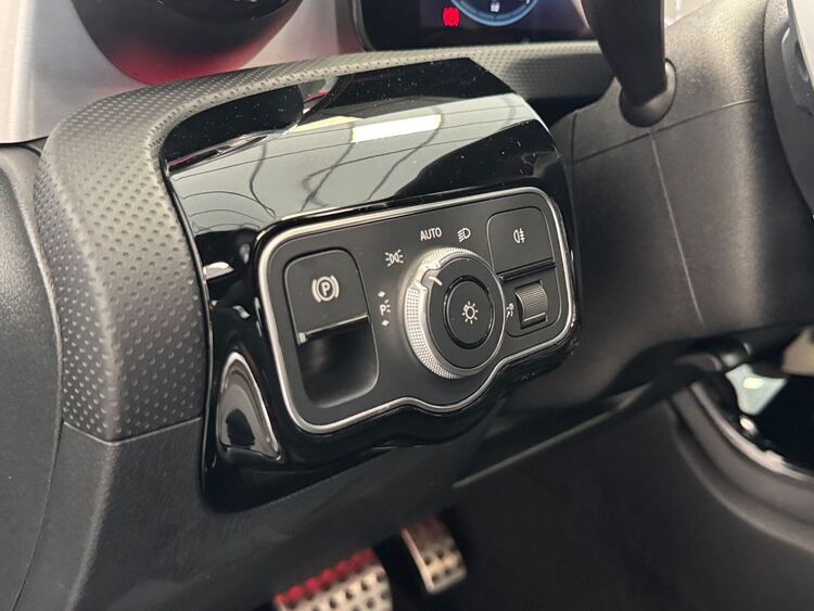 Mercedes CLA AMG foto 17