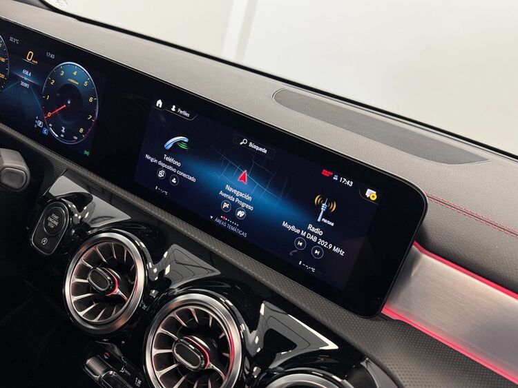 Mercedes CLA AMG foto 35