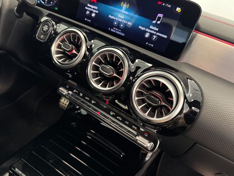 Mercedes CLA AMG foto 39