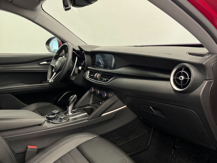 Alfa Romeo Stelvio EXECUTIVE 4WD foto 12