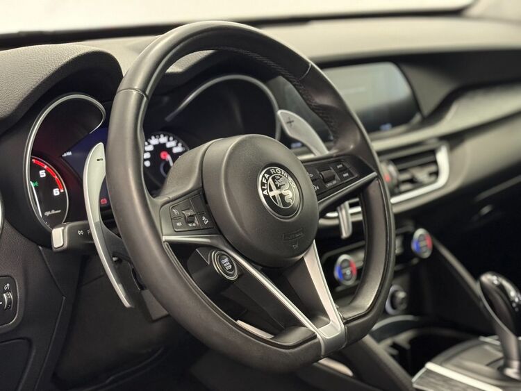 Alfa Romeo Stelvio EXECUTIVE 4WD foto 20