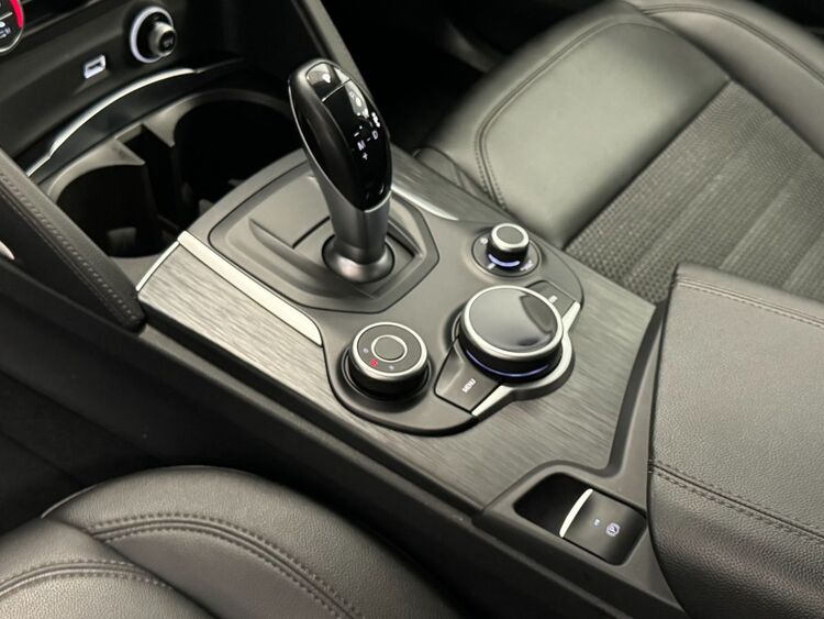 Alfa Romeo Stelvio EXECUTIVE 4WD foto 27