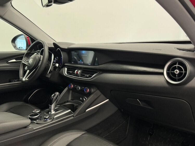Alfa Romeo Stelvio EXECUTIVE 4WD foto 30