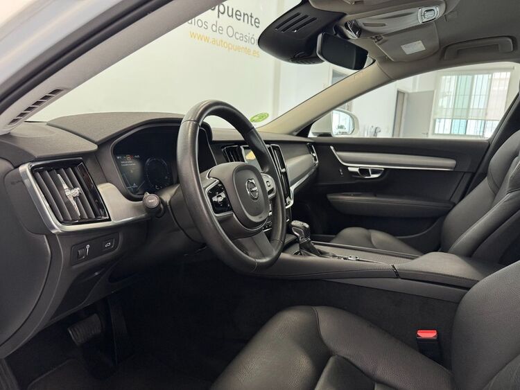Volvo V90 MOMENTUM AUTO foto 16