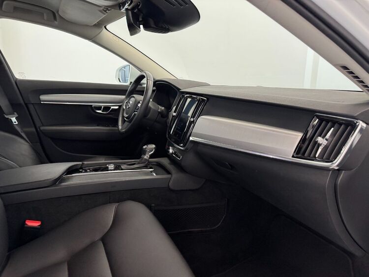 Volvo V90 MOMENTUM AUTO foto 30