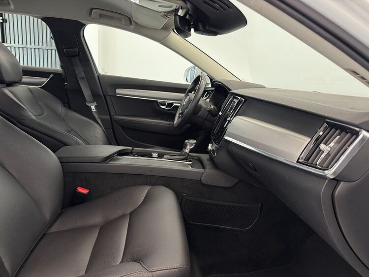 Volvo V90 MOMENTUM AUTO foto 31