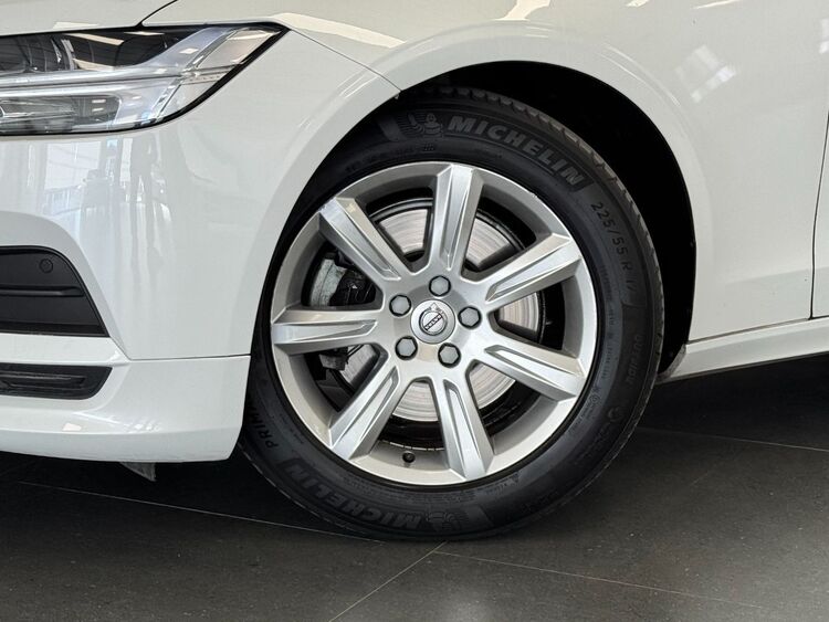 Volvo V90 MOMENTUM AUTO foto 46
