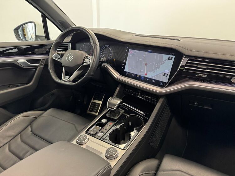 Volkswagen Touareg R LINE foto 12