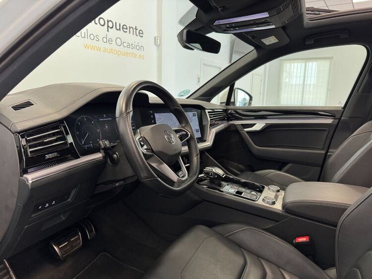 Volkswagen Touareg R LINE foto 15