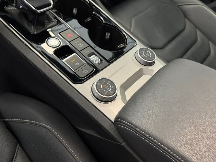 Volkswagen Touareg R LINE foto 33