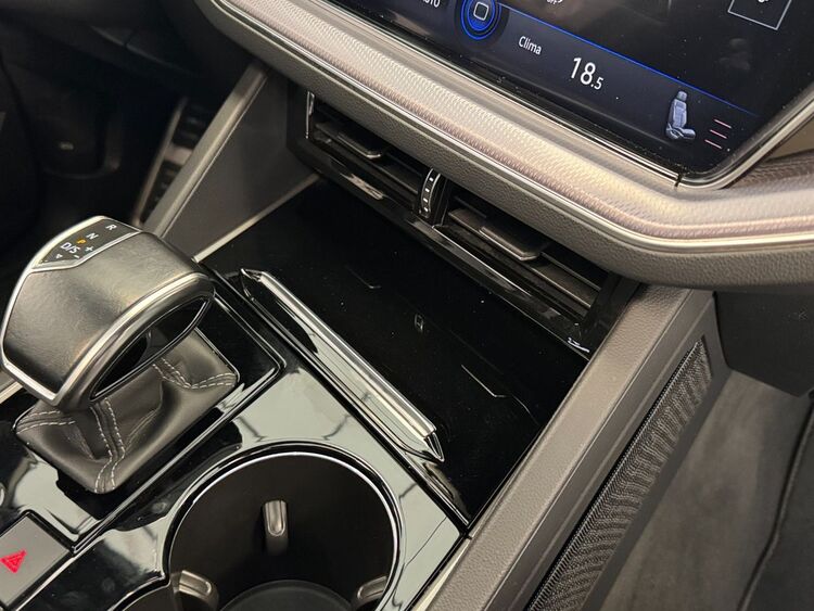 Volkswagen Touareg R LINE foto 44