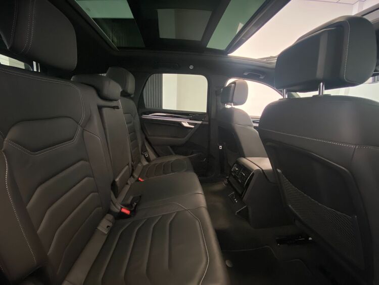 Volkswagen Touareg R LINE foto 49