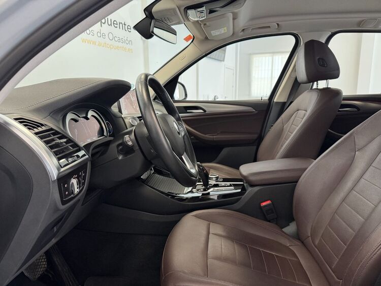 BMW X3 LUXURY LINE foto 16