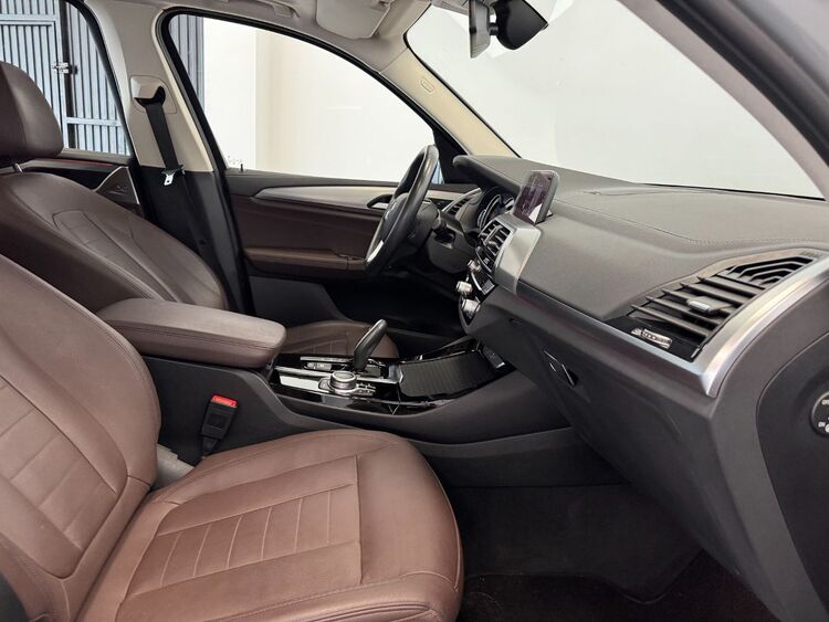BMW X3 LUXURY LINE foto 35