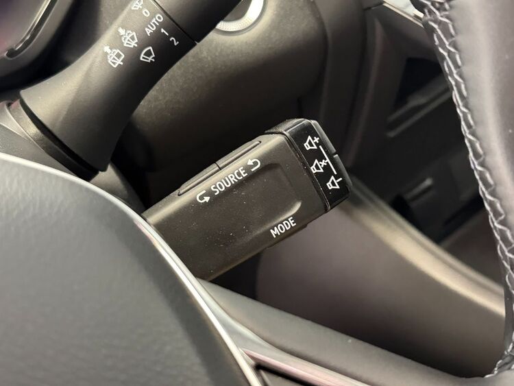 Renault Captur TECHNO foto 25