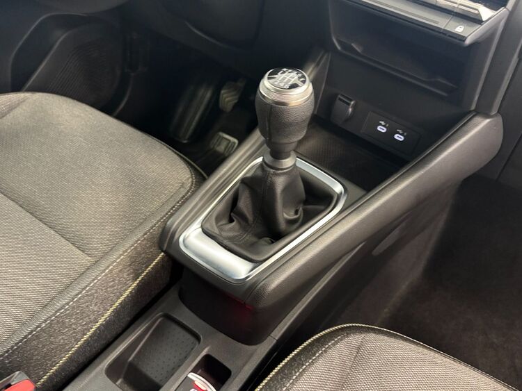 Renault Captur TECHNO foto 42