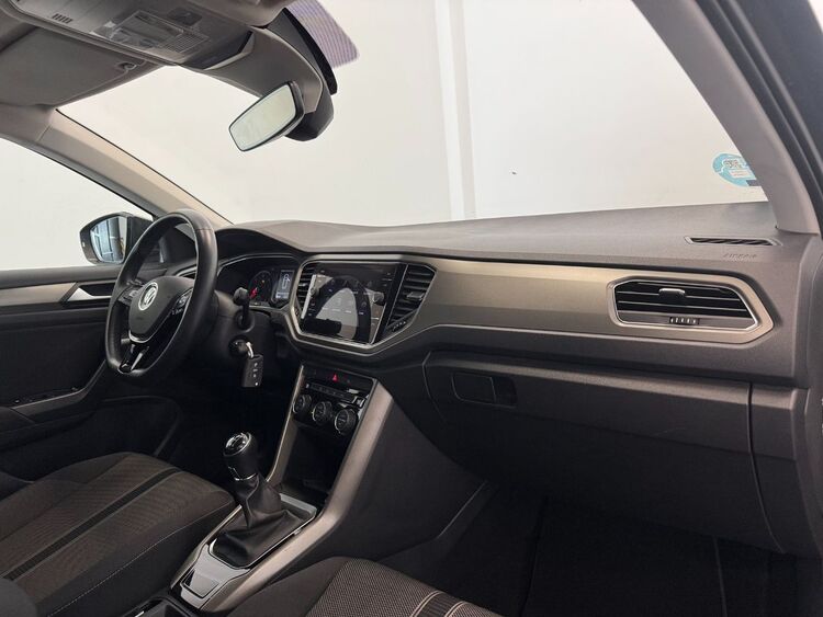 Volkswagen T-Roc ADVANCE foto 13