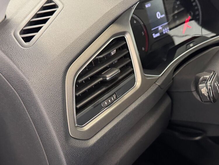 Volkswagen T-Roc ADVANCE foto 18