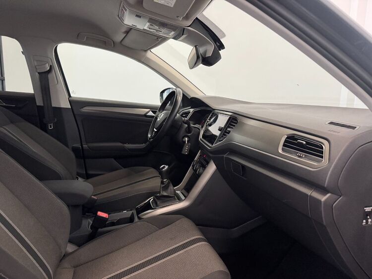 Volkswagen T-Roc ADVANCE foto 28