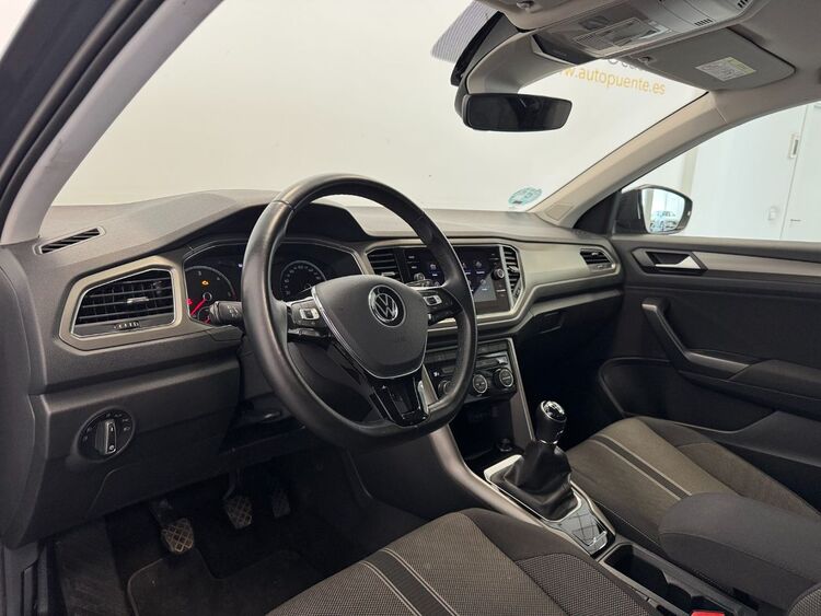 Volkswagen T-Roc ADVANCE foto 8
