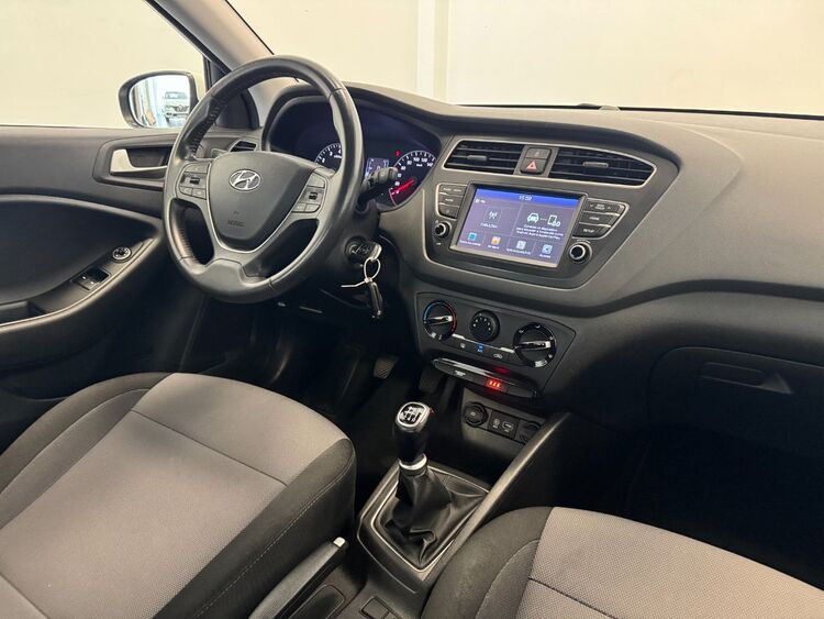 Hyundai i20 ESSENCE foto 12