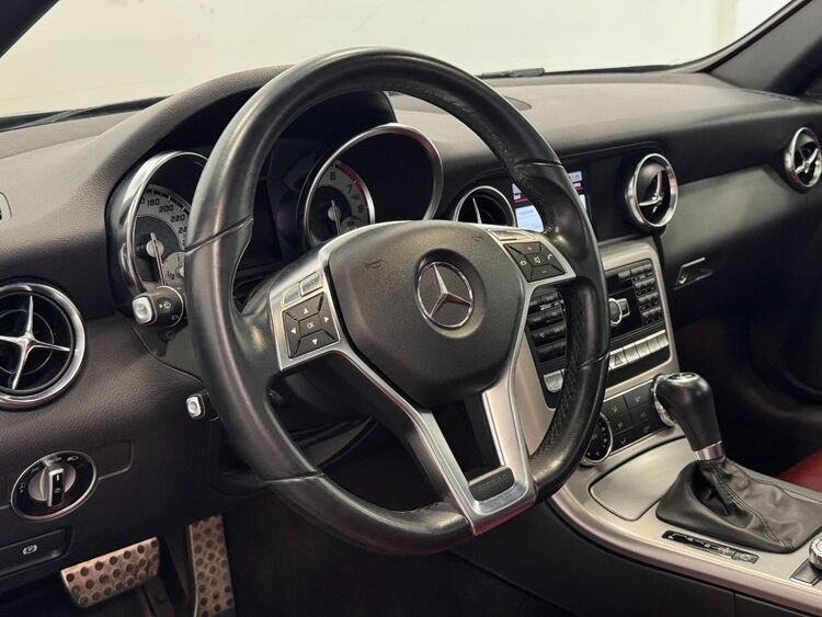 Mercedes Clase SLK AMG foto 27