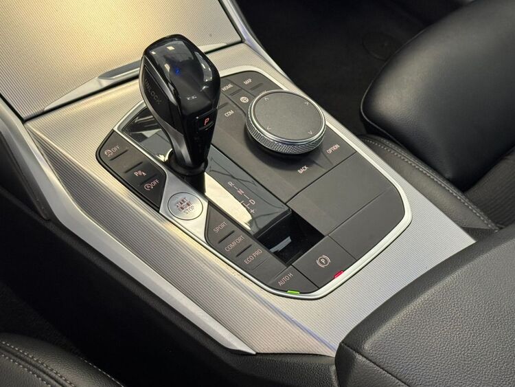 BMW Serie 3 SPORT foto 28