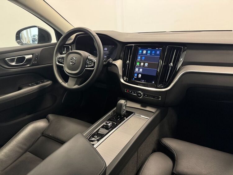 Volvo V60 PLUS DARK AUTO foto 12