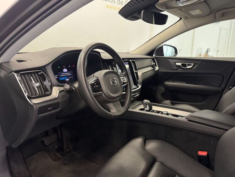 Volvo V60 PLUS DARK AUTO foto 14