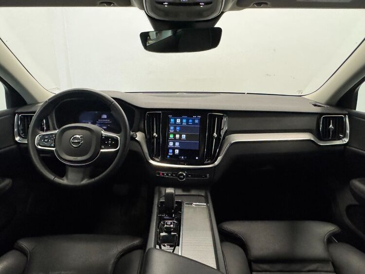Volvo V60 PLUS DARK AUTO foto 10