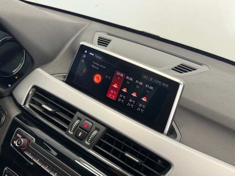 BMW X1 SDRIVE 18D foto 30