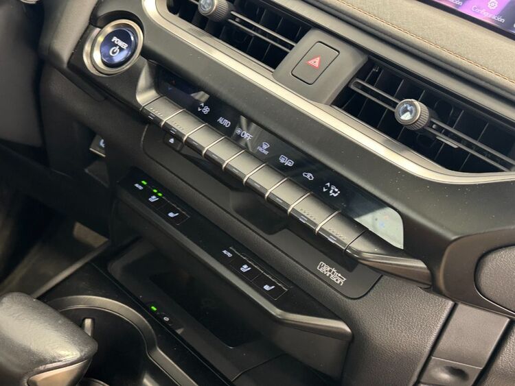 Lexus UX LUXURY foto 40