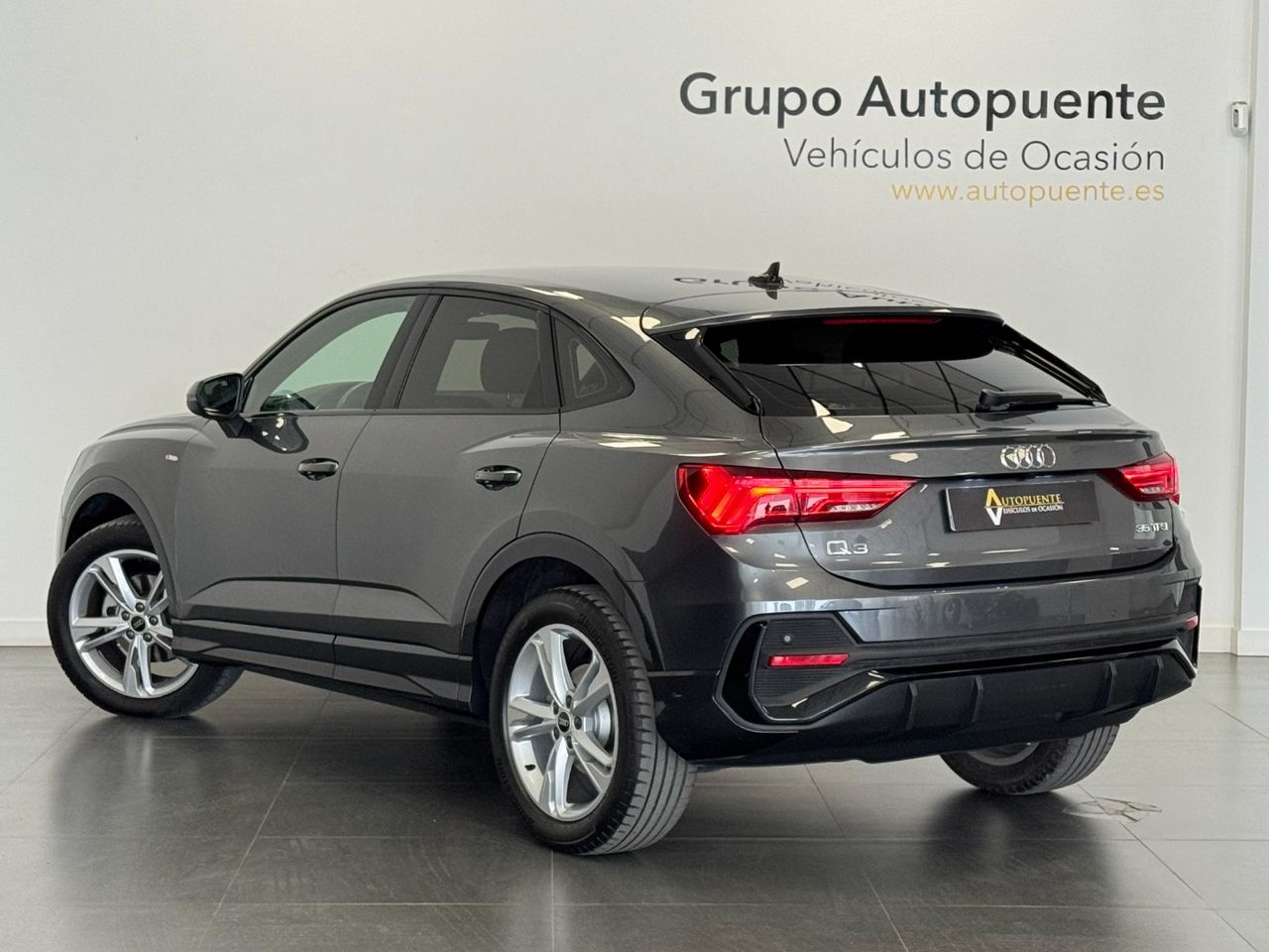 Audi Q3 SLINE BLACK LINE miniatura 5