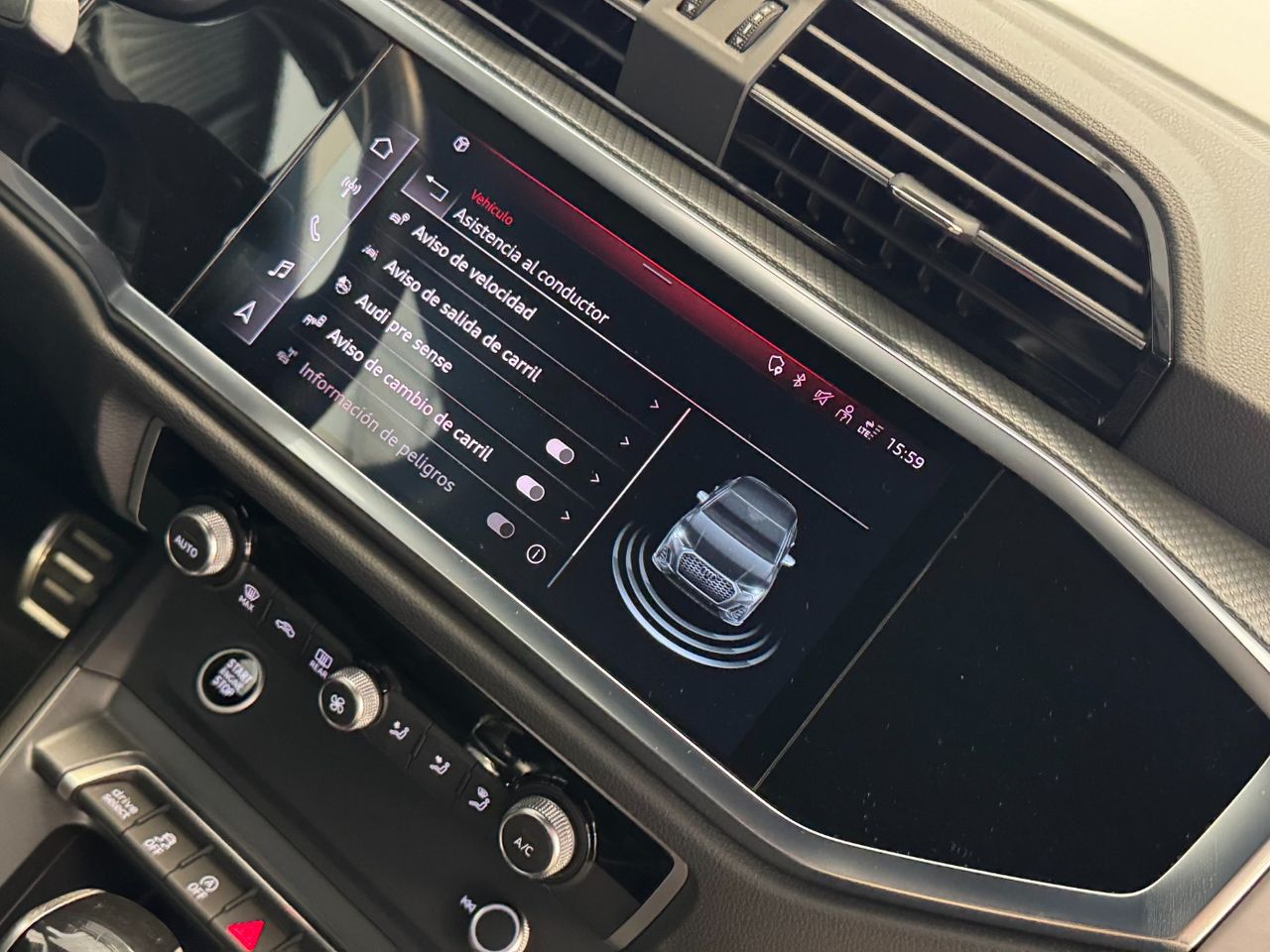 Audi Q3 SLINE BLACK LINE miniatura 40