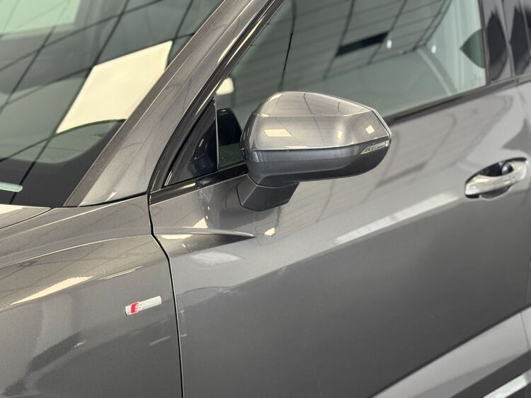 Audi Q3 SLINE BLACK LINE foto 44