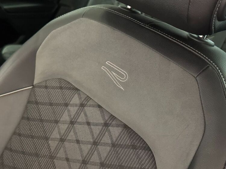 Volkswagen Tiguan R LINE foto 22