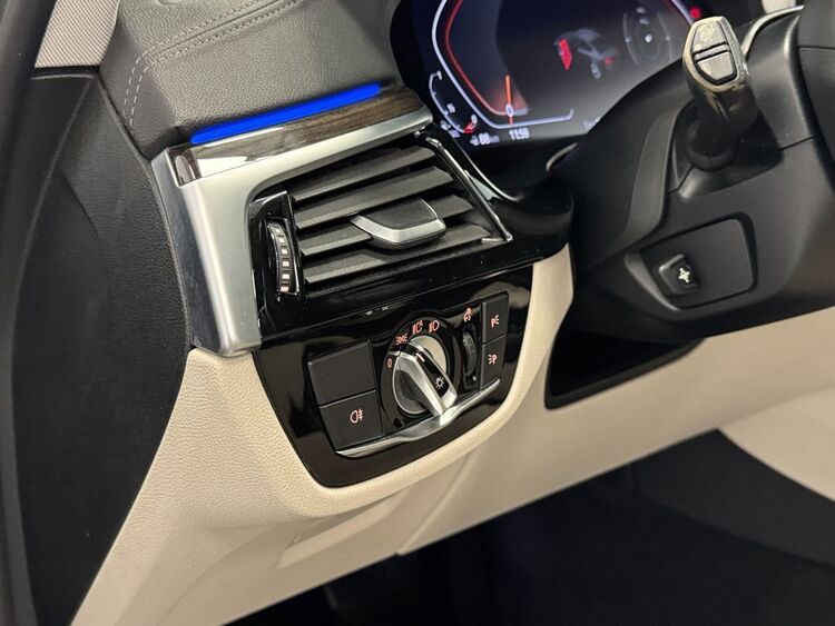 BMW Serie 5 LUXURY LINE foto 15