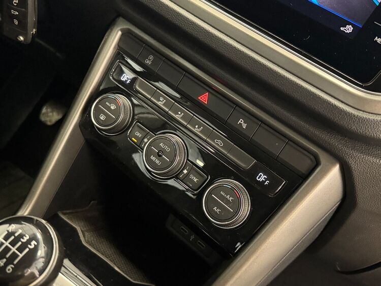 Volkswagen T-Roc ADVANCE foto 27