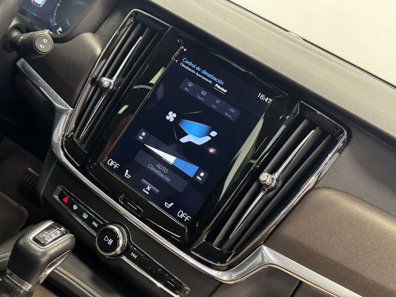 Volvo V90 CROSS COUNTRY foto 33
