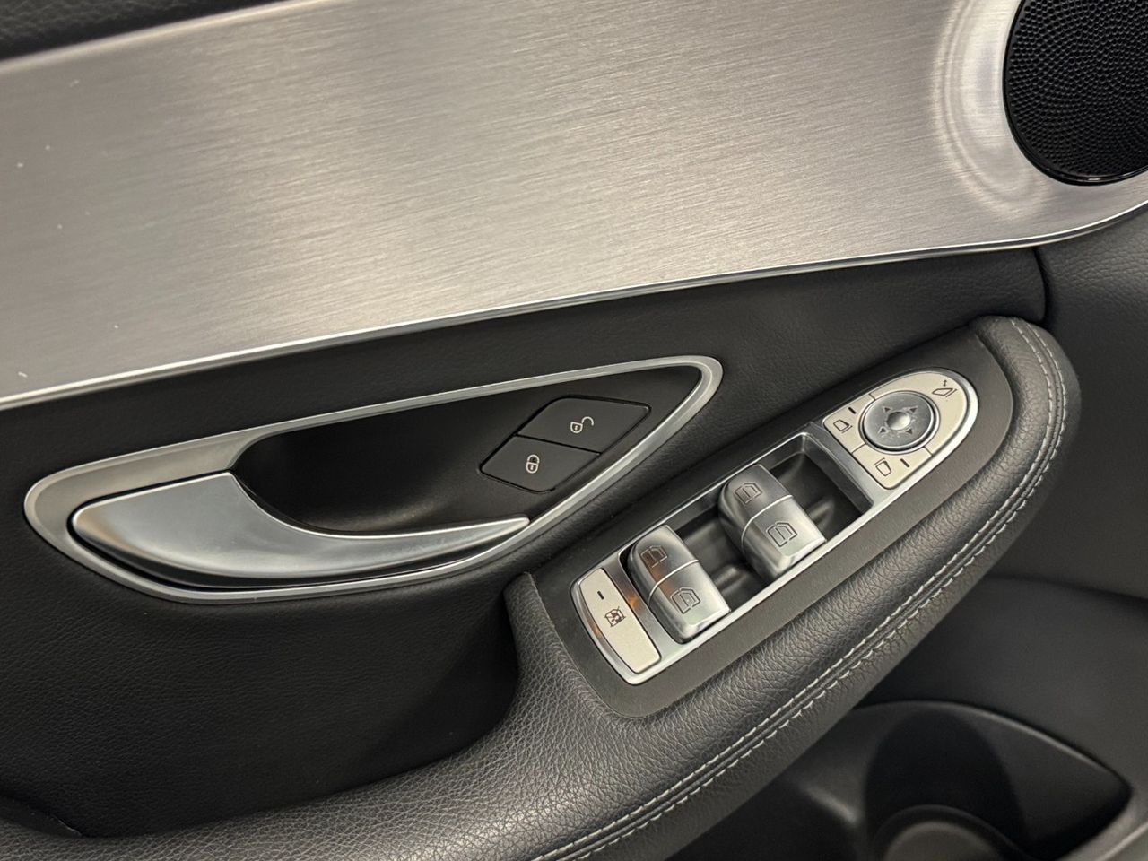 Mercedes Clase C AMG 220 miniatura 17