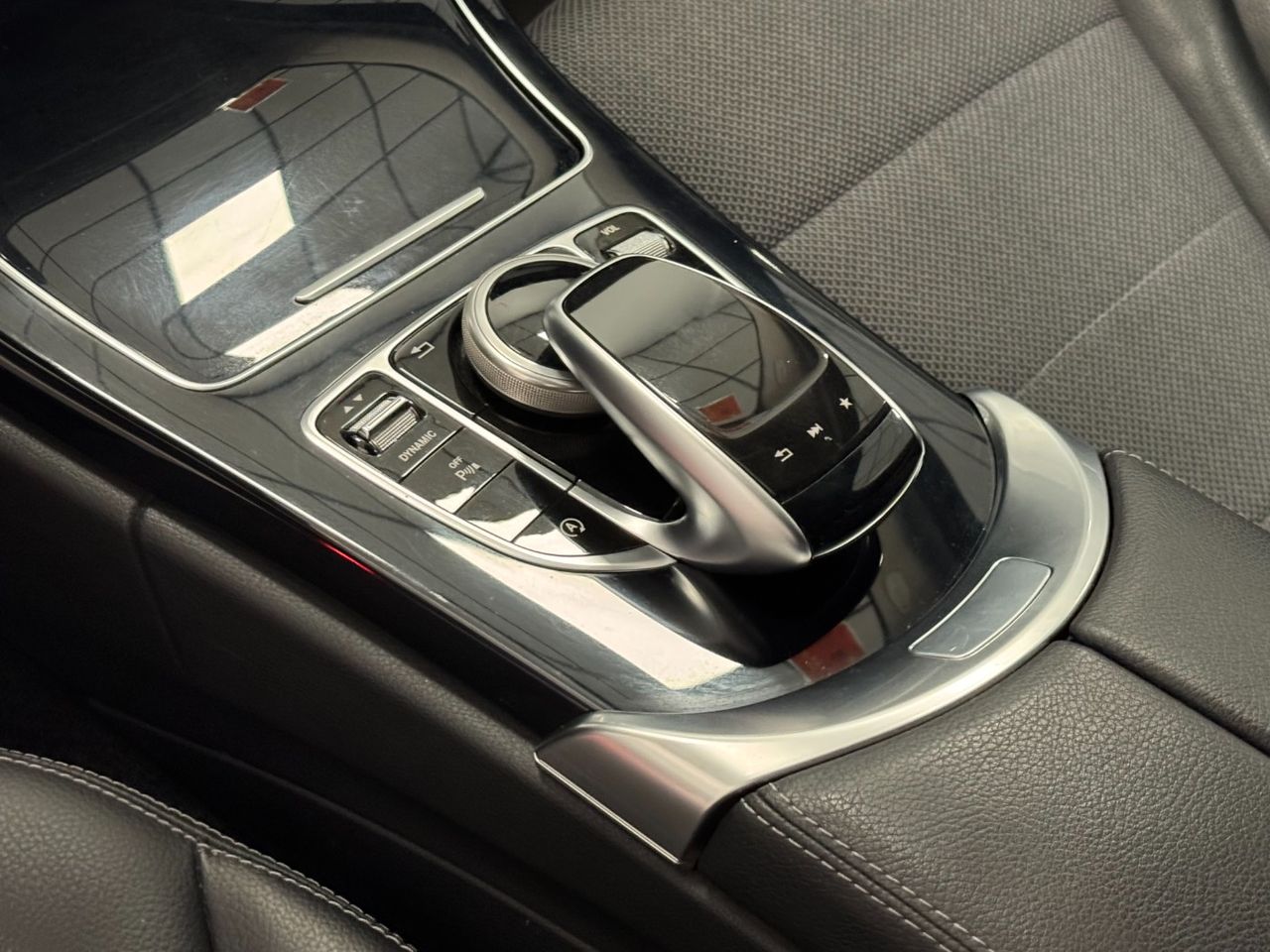 Mercedes Clase C AMG 220 miniatura 27