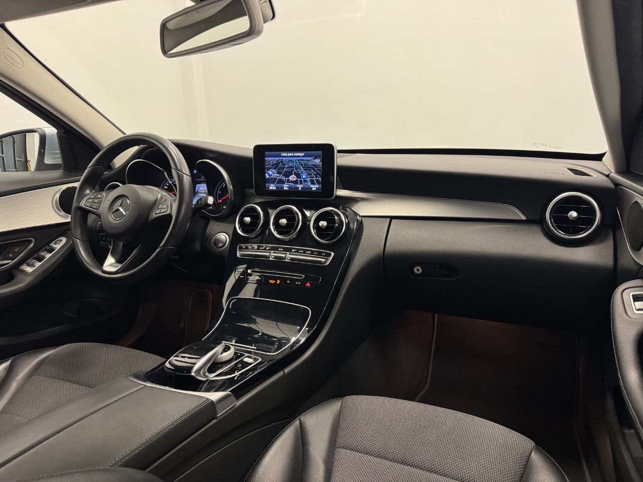 Mercedes Clase C AMG 220 miniatura 11