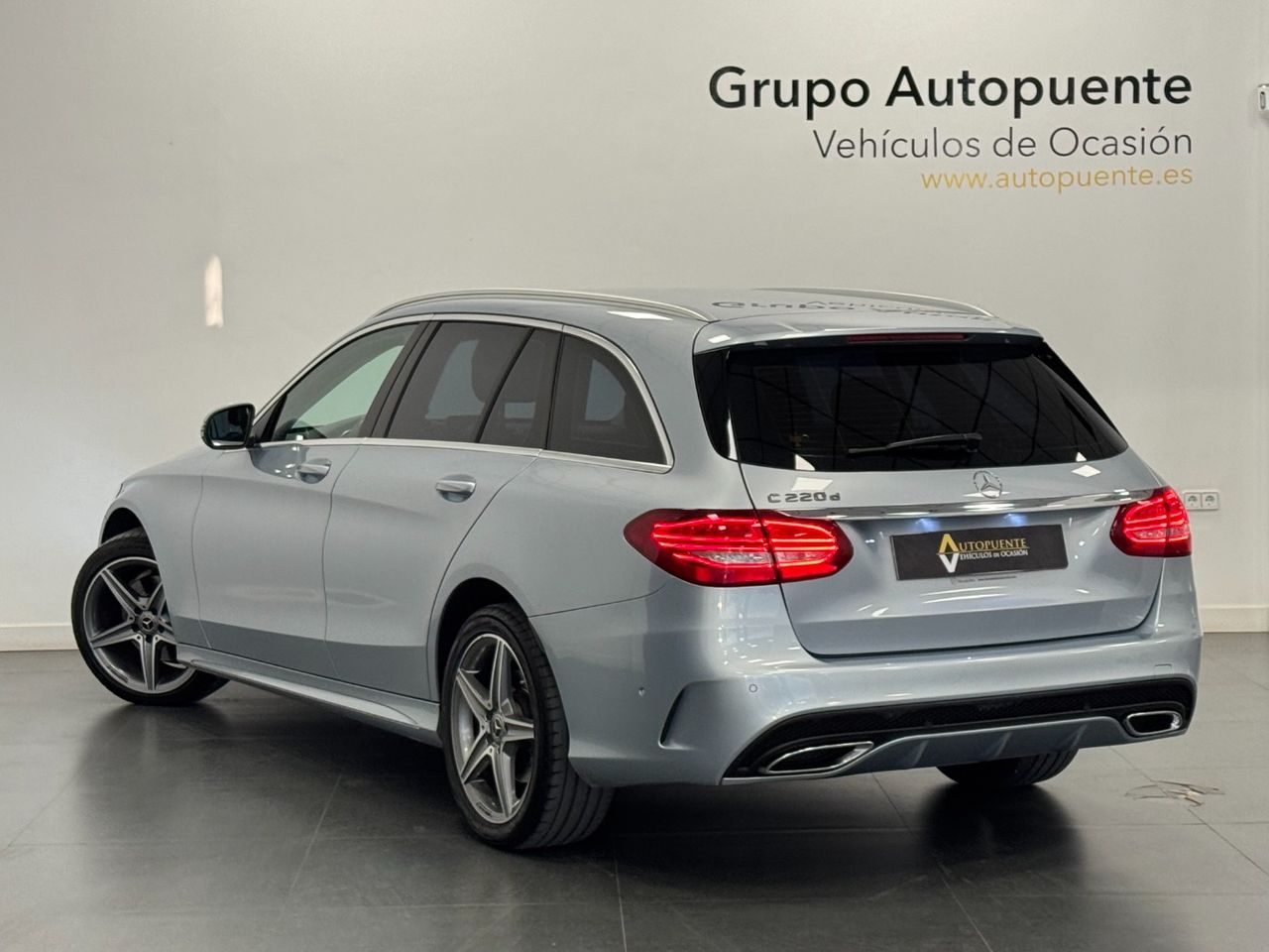 Mercedes Clase C AMG 220 foto 5