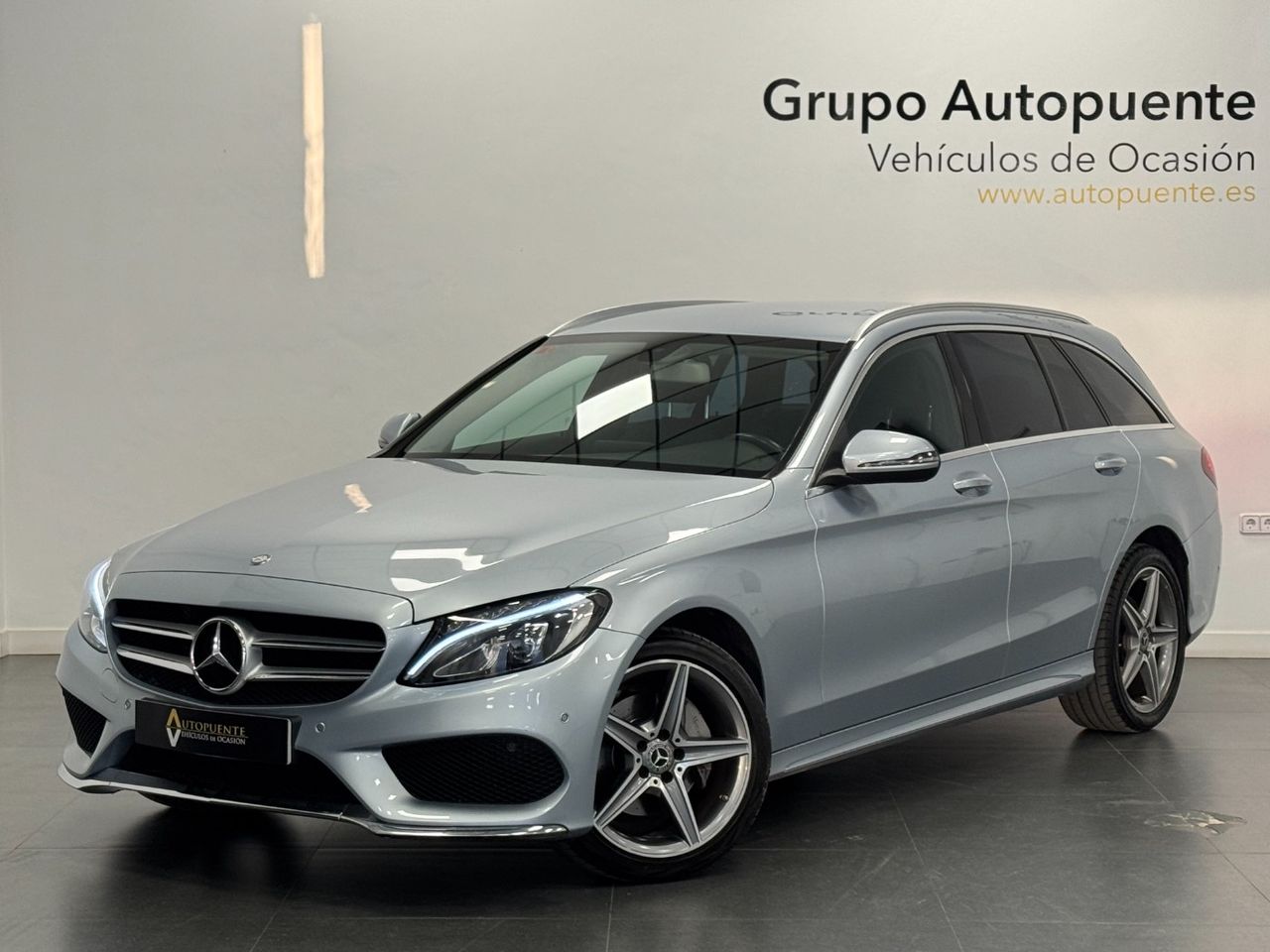 Mercedes Clase C AMG 220 foto 7