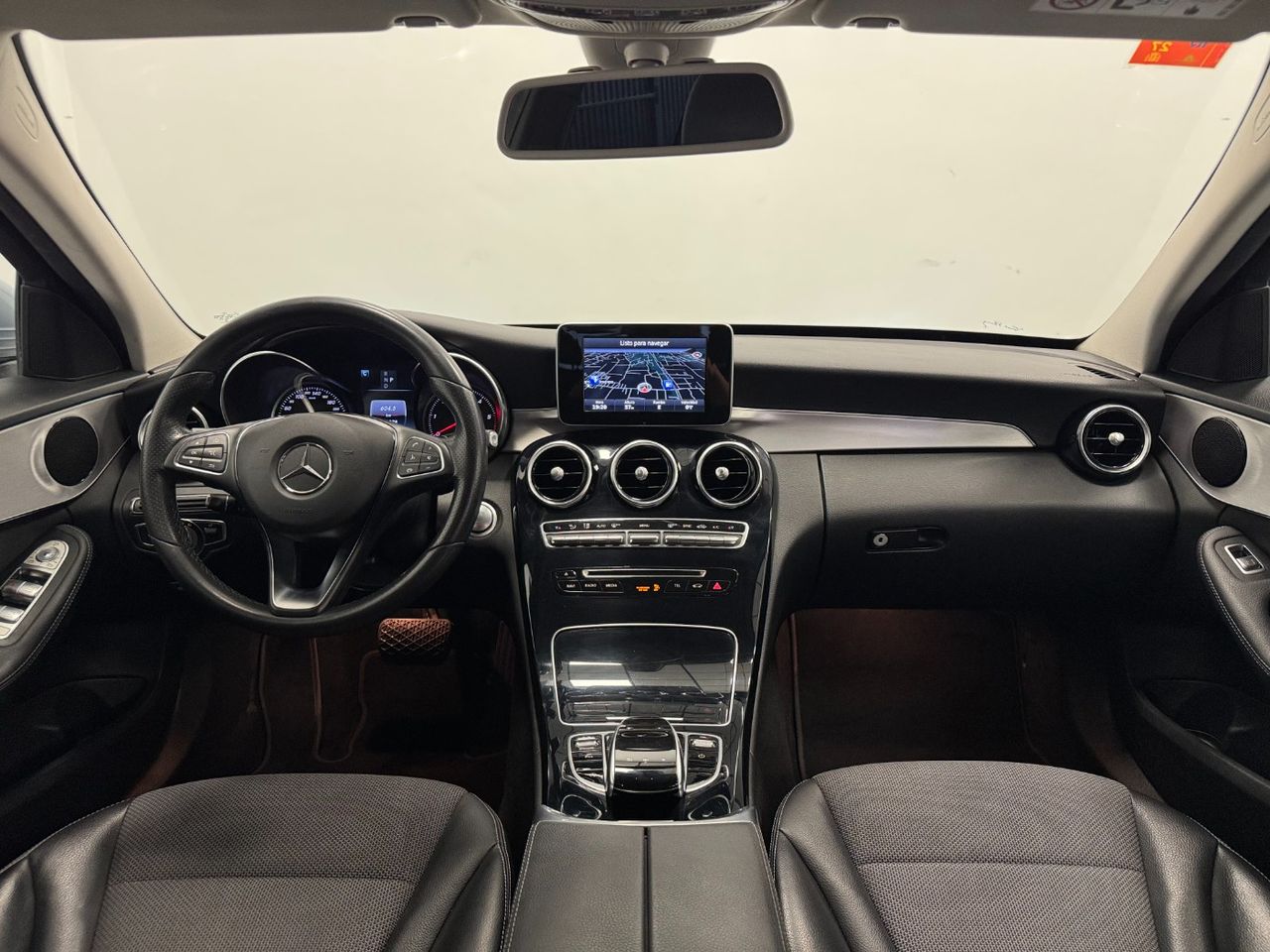 Mercedes Clase C AMG 220 foto 10