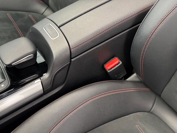 Mercedes GLA AMG foto 28