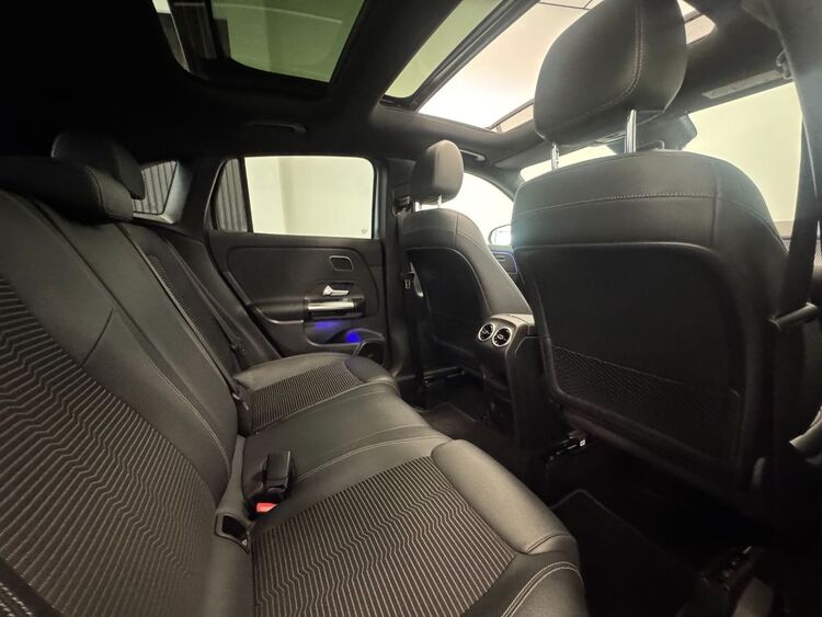 Mercedes GLA 200 foto 43