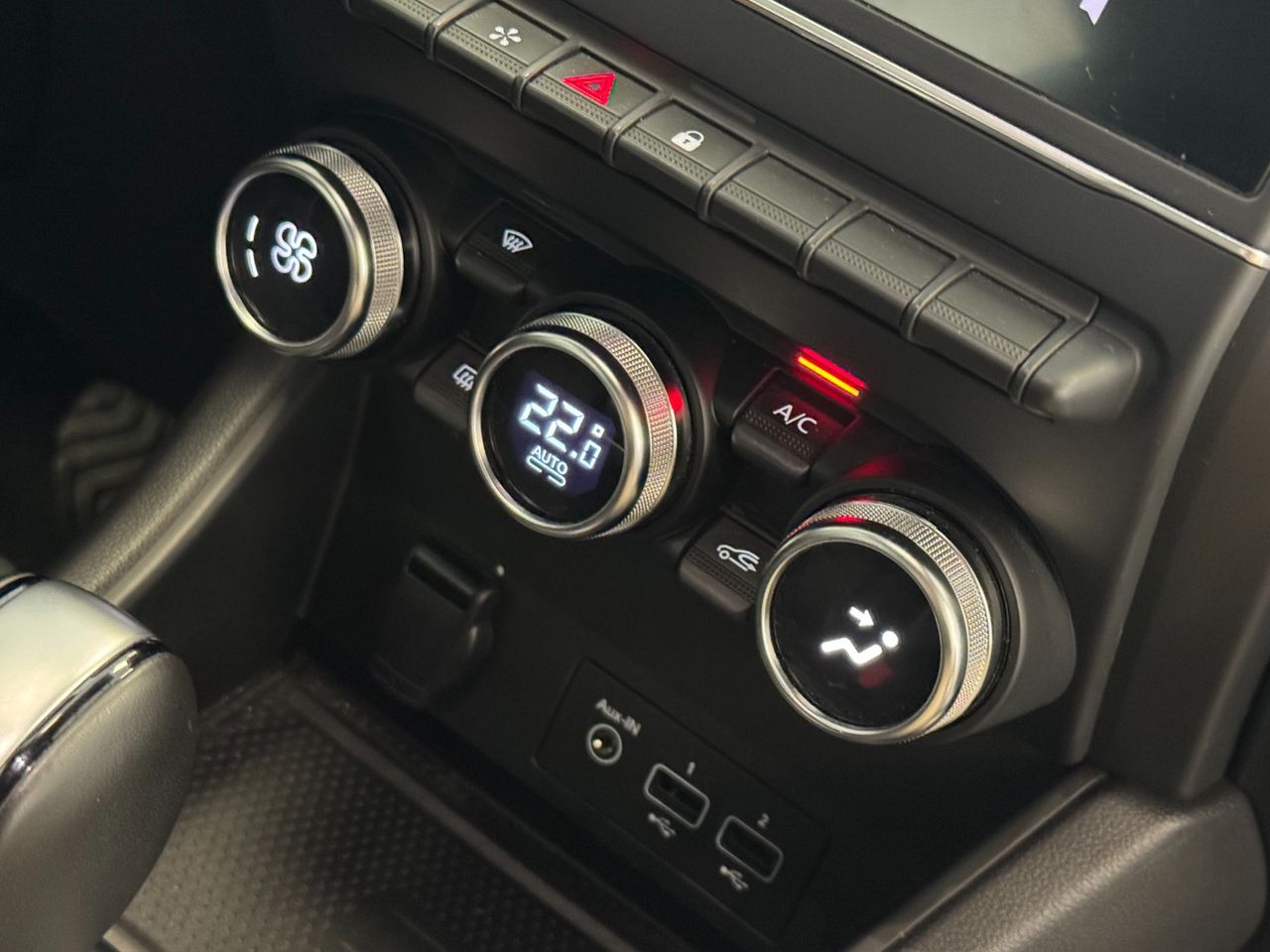 Renault Captur E TECH PLUG IN HYBRID miniatura 35